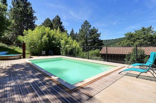Chalet Jaune à DARBRES