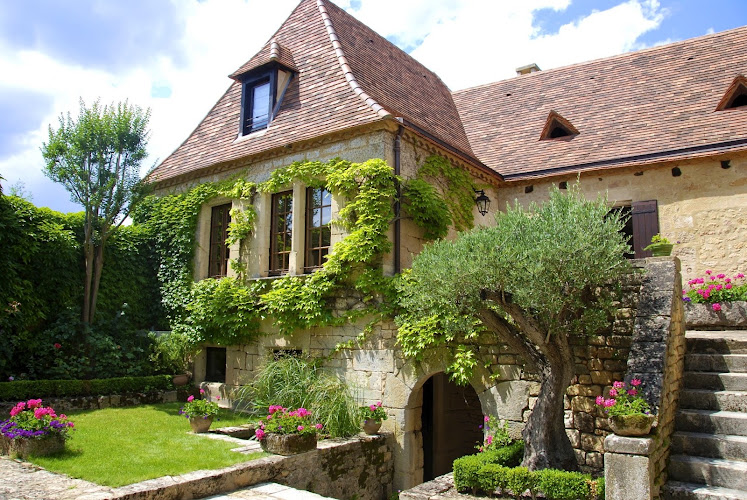 Le Village sur Le Roc à Sainte-Mondane