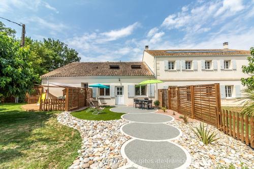 Le Logis des Langrottes à Saint Sornin