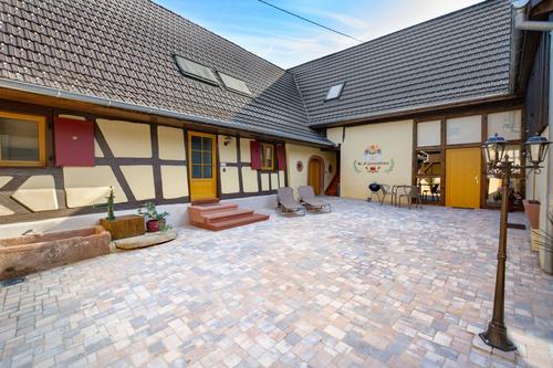 Bi d'Grosseltere à Kirrwiller