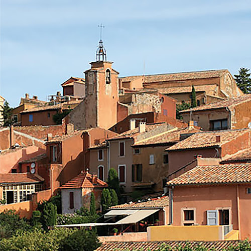 A Hirondelle En Provence à Roussillon