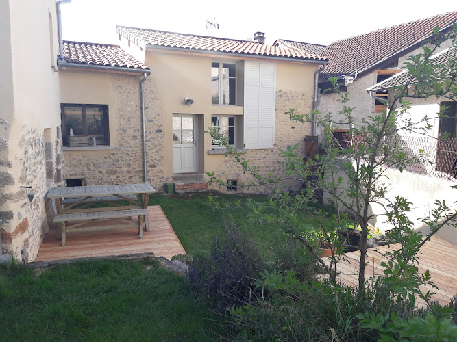 L Atelier de la Maison longue à Chteldon