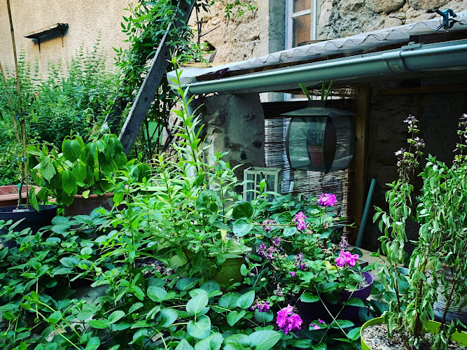 Aux amis dans le chemin à Saint-Alban-sur-Limagnole