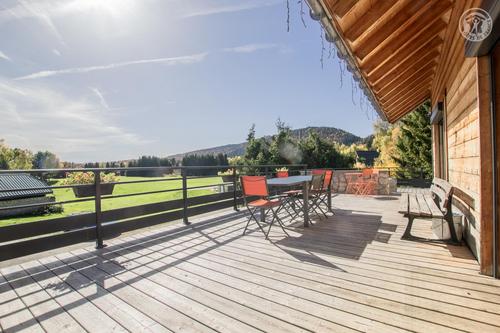 Le Chalet De La Boucle à La Feclaz Les Deserts