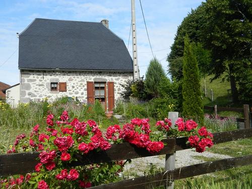 Gîte des Noisetiers à Girgols