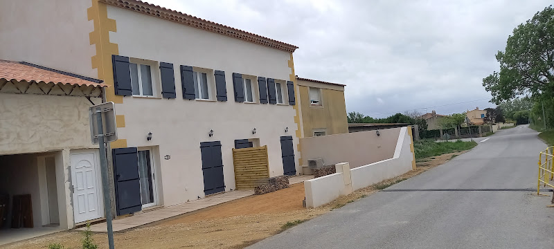 L Oustau du Coulomb à Grans