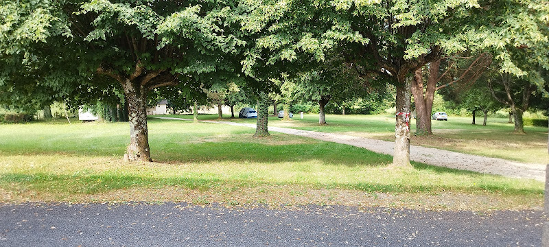 Camping à Le Lonzac