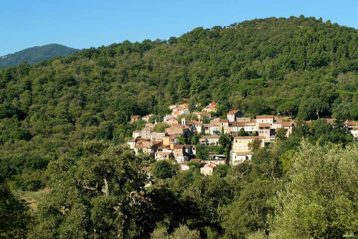 Melody Locations de charme à Les Mayons