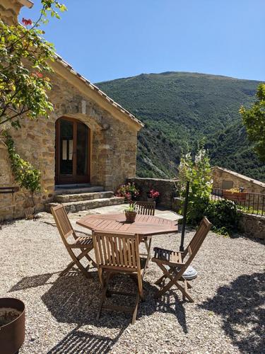 La Maison de Pierre à CHAUDEBONNE