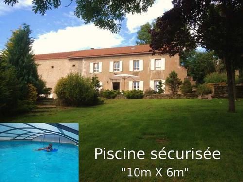 Gîte Sainte Germaine "La Ferme 8 pers" à LUC