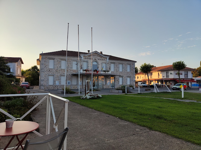 hôtel De Ville à Pontonx-sur-l'Adour