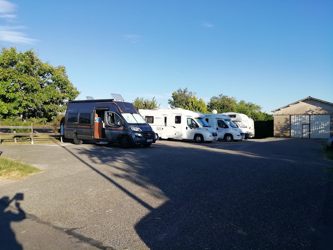 Aire de camping car à Tournon-d'Agenais