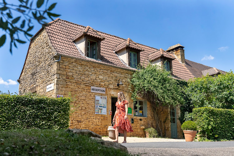 ROMANEE - Les Grottes De Roffy à Sainte-Nathalène