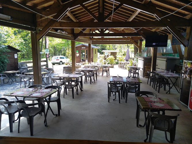 Camping Restaurant et Bar à Cocktails de La Vernède à Gravières