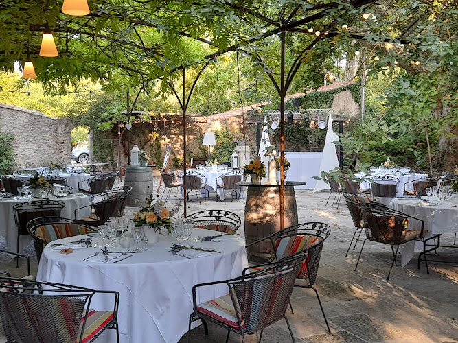 Hôtel Restaurant Le Mas de Cure Bourse à L'Isle-sur-la-Sorgue