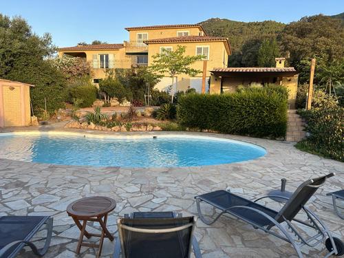Les Oliviers à San Gavino Di Carbini