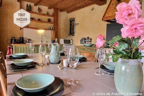 Le gîte de la poterie YUKTI à Lampaul Ploudalmezeau