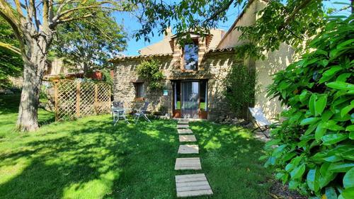 La Petite Maison dans la Prairie à Cassaignes
