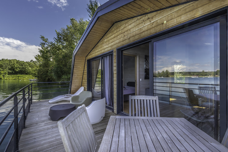 Maison Flottante à Baurech