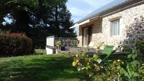 Gîte Agréable et Lumineux à Lanuéjouls