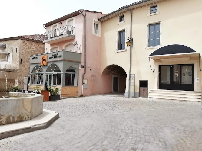 La Villa Tria Castella à Saint-Paul-Trois-Chteaux