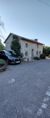 Les Bardeaux Gites à Abjat-sur-Bandiat