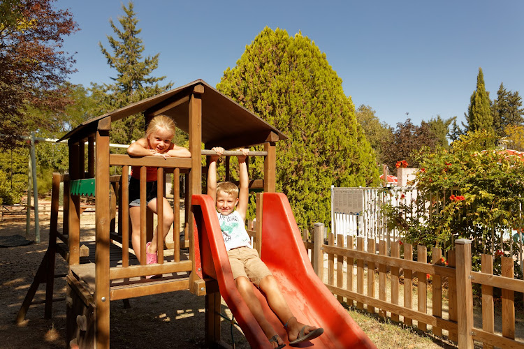 Camping L Olivier à Junas