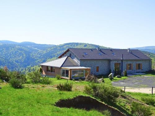 Les Eperviers à SAINT-CIRGUES-EN-MONTAGNE
