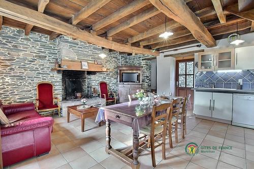 La Maison de Pierres à MALANSAC