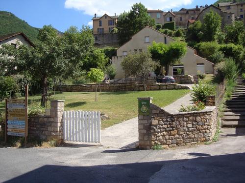 Aux Acacias à Peyreleau
