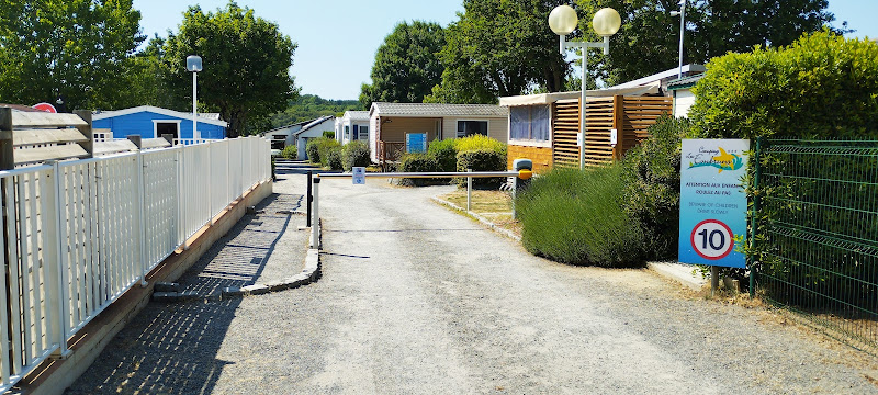 Camping Les Embruns à Camoël