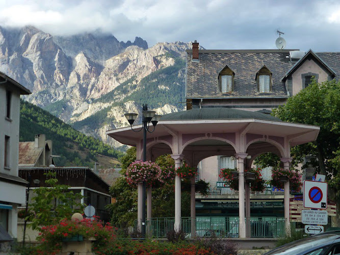 hôtel Restaurant GLAIZETTE à L'Argentière-la-Bessée