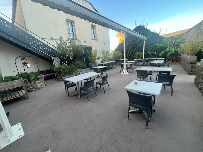 Hôtel Restaurant Le Lion d Or à Ingrandes-le-Fresne-sur-Loire