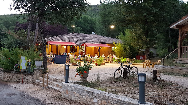 Camping La Genèse à Méjannes-le-Clap