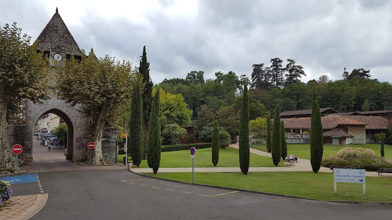 Hôtel Beausejour à Cazaubon