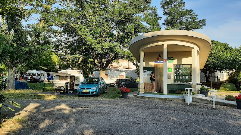 Camping Municipal de la Graveline à Chteauneuf-du-Rhne