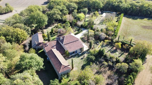 Terre de Chênes gîte et chambre à Saint-Paul-de-Baïse