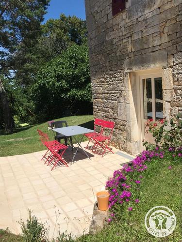 La Maison des Gardes à NESPOULS
