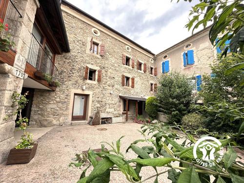 Habitacions i cambres per a hostes à Angoustrine-Villeneuve-des-Escaldes