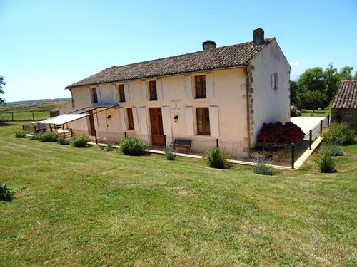 Ferme de Bourg Nouveau à Saint Jean D'angle