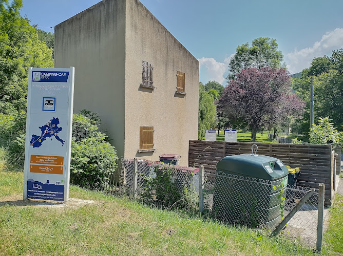 Aire Camping-Car Park à Auzon