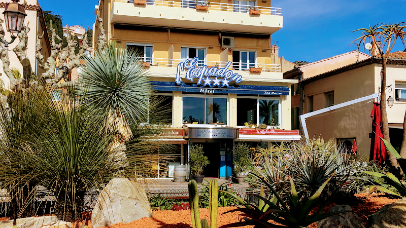 Hôtel l Espadon à Le Lavandou