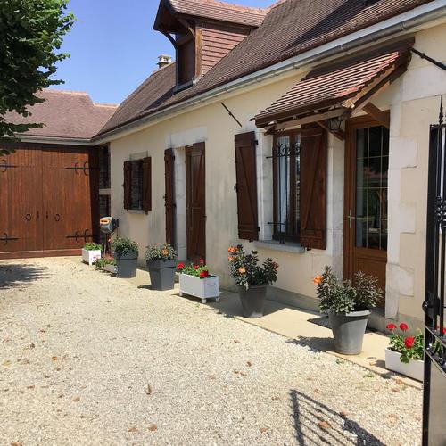 Le Tilleul à Villiers Vineux
