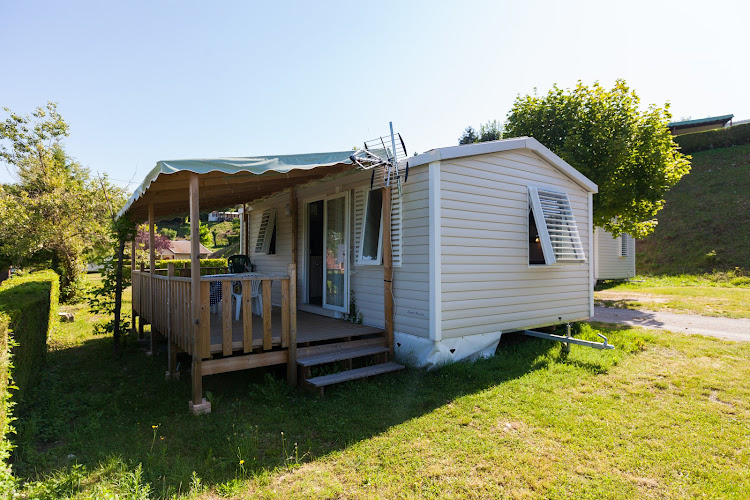 Camping du Lac de Paladru à Montferrat