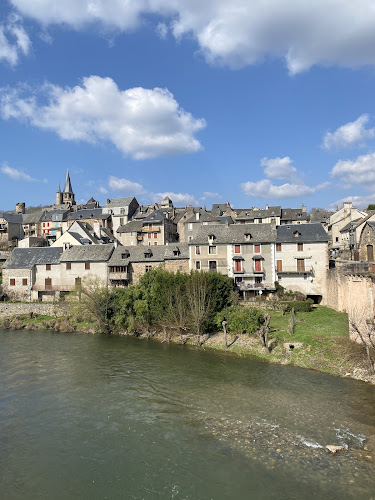 au pont d Olt à Saint-Côme-d'Olt
