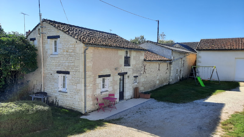 Gite l ecurie à Ouzilly