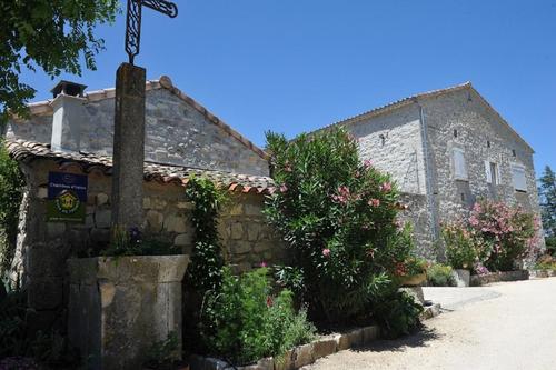 Les Monteils à Grospierres