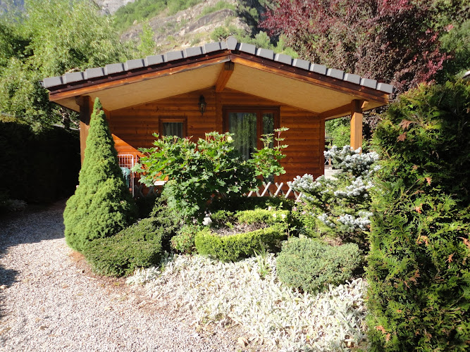 Camping La Cascade à Le Bourg-d'Oisans