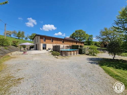 L'étable à Coly-Saint-Amand