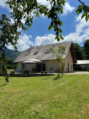 La Maison D'à Coté à Le Montcel
